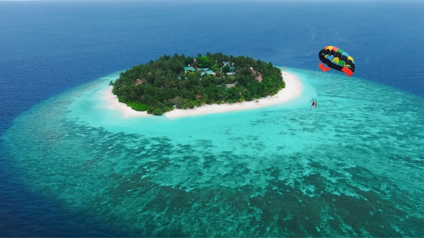 Black Friday - Parasailing