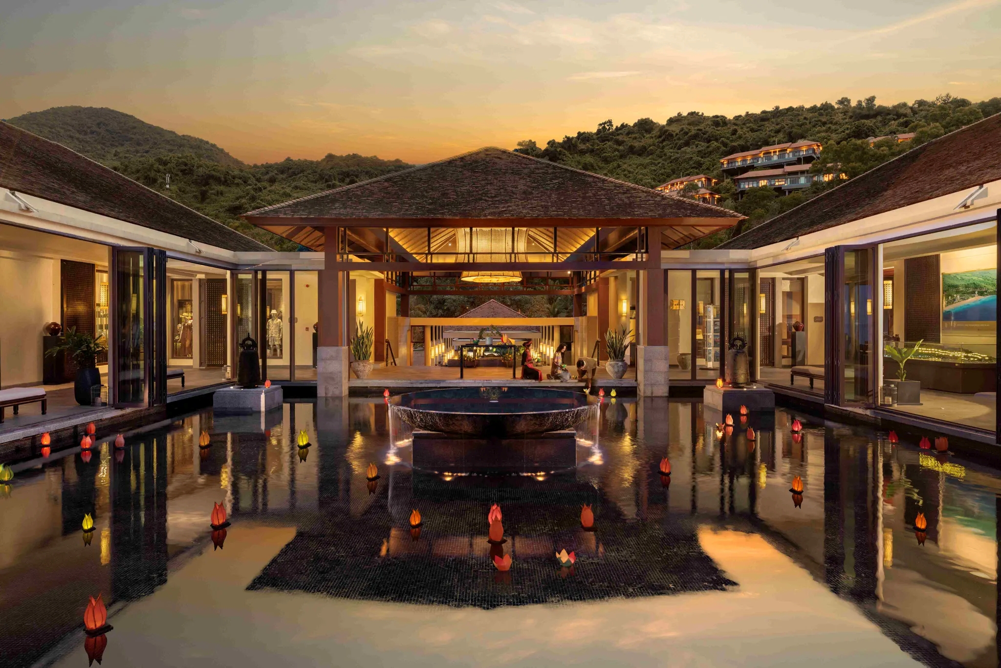 banyan tree lăng cô